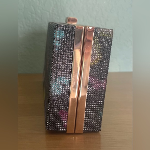 Butterfly Rhinestone Clutch - Picture 6 of 8